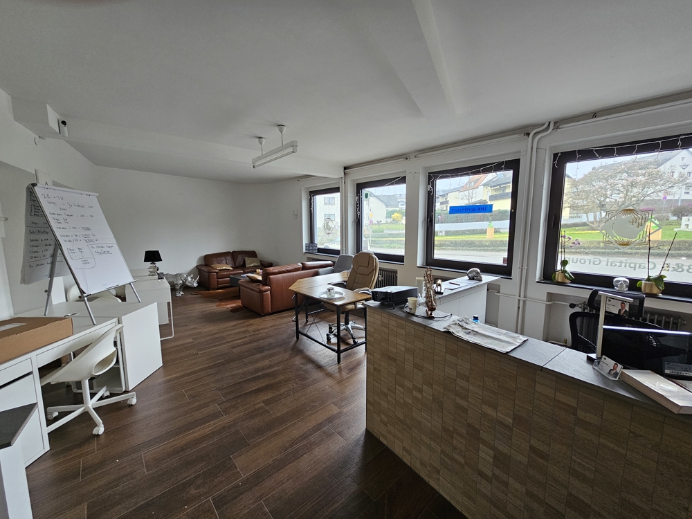 *Neuwertiges Büro in perfekter Lage!*