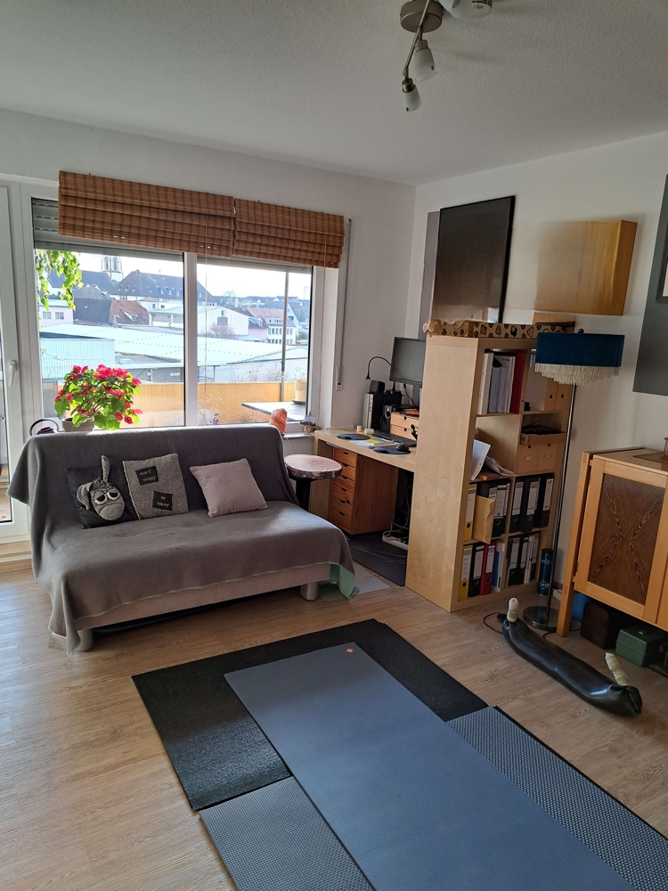 *Gepflegte 2- Zimmer Wohnung mit Balkon in Aschaffenburg/Damm!*